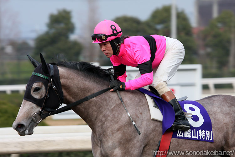 クラクエンマリーと有馬騎手